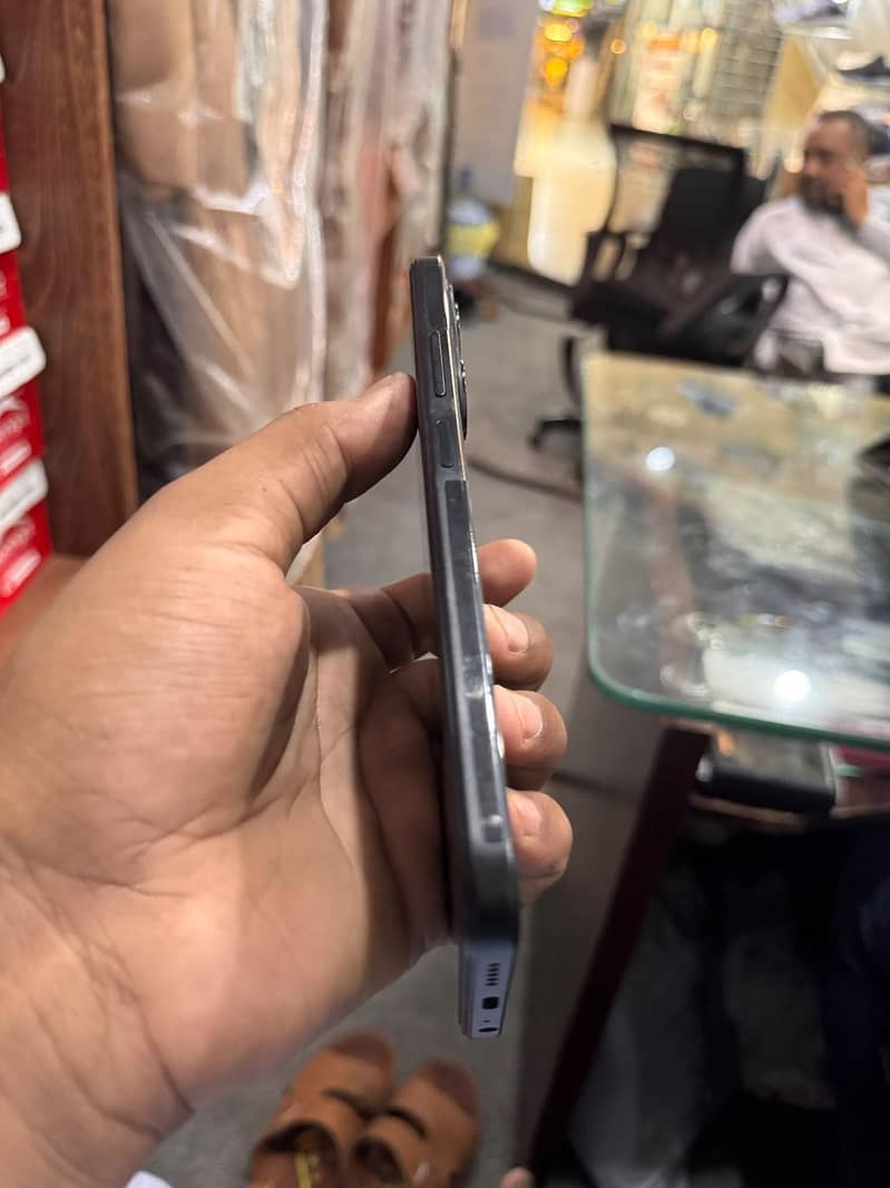 Realme C15 4
