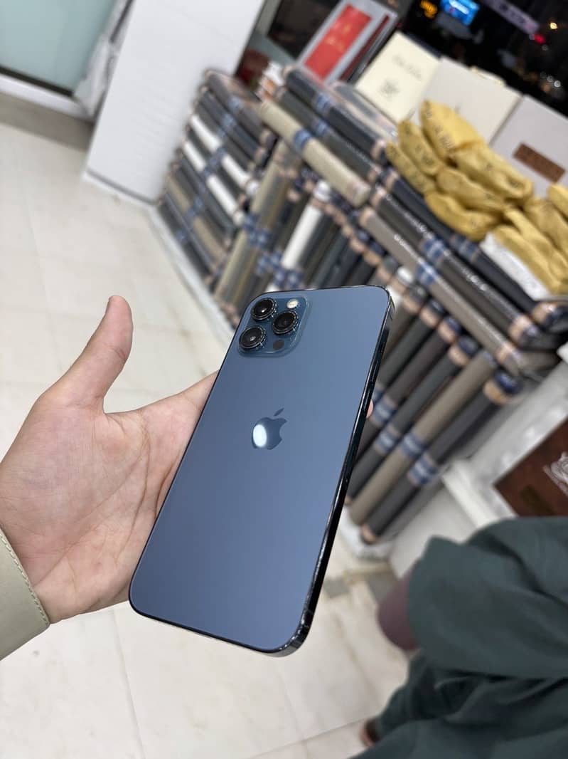 Apple iPhone 12 Pro Max 1