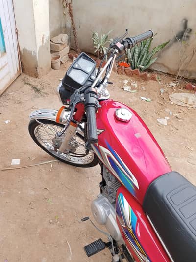 Honda 125 totally Ganine 100% 2022 model