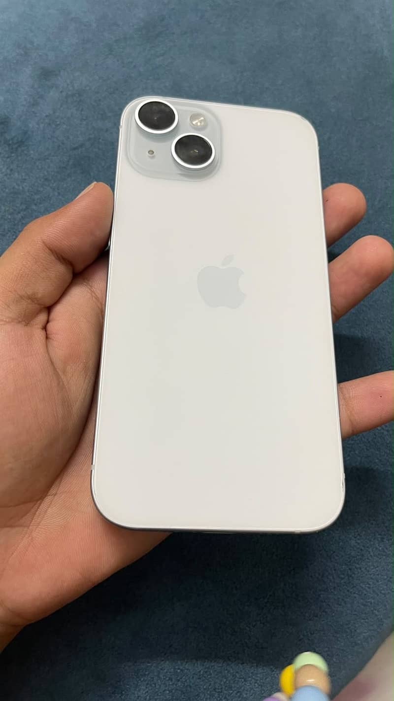 Apple iPhone 15 2