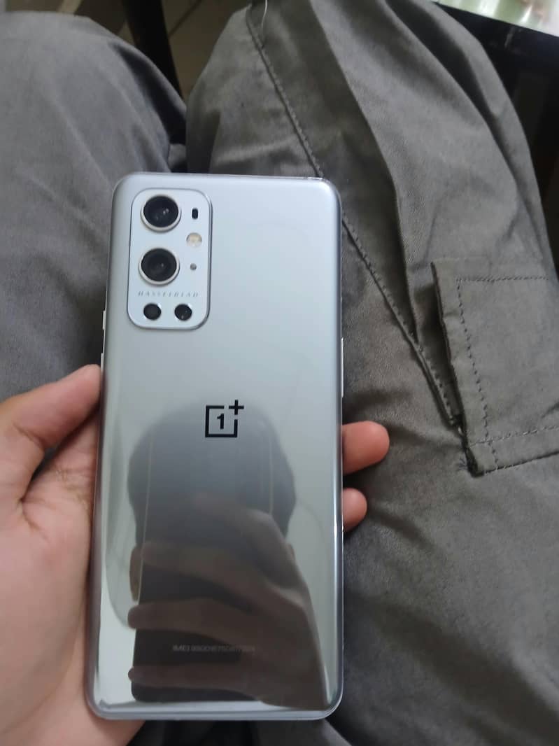 One Plus 9 Pro 0