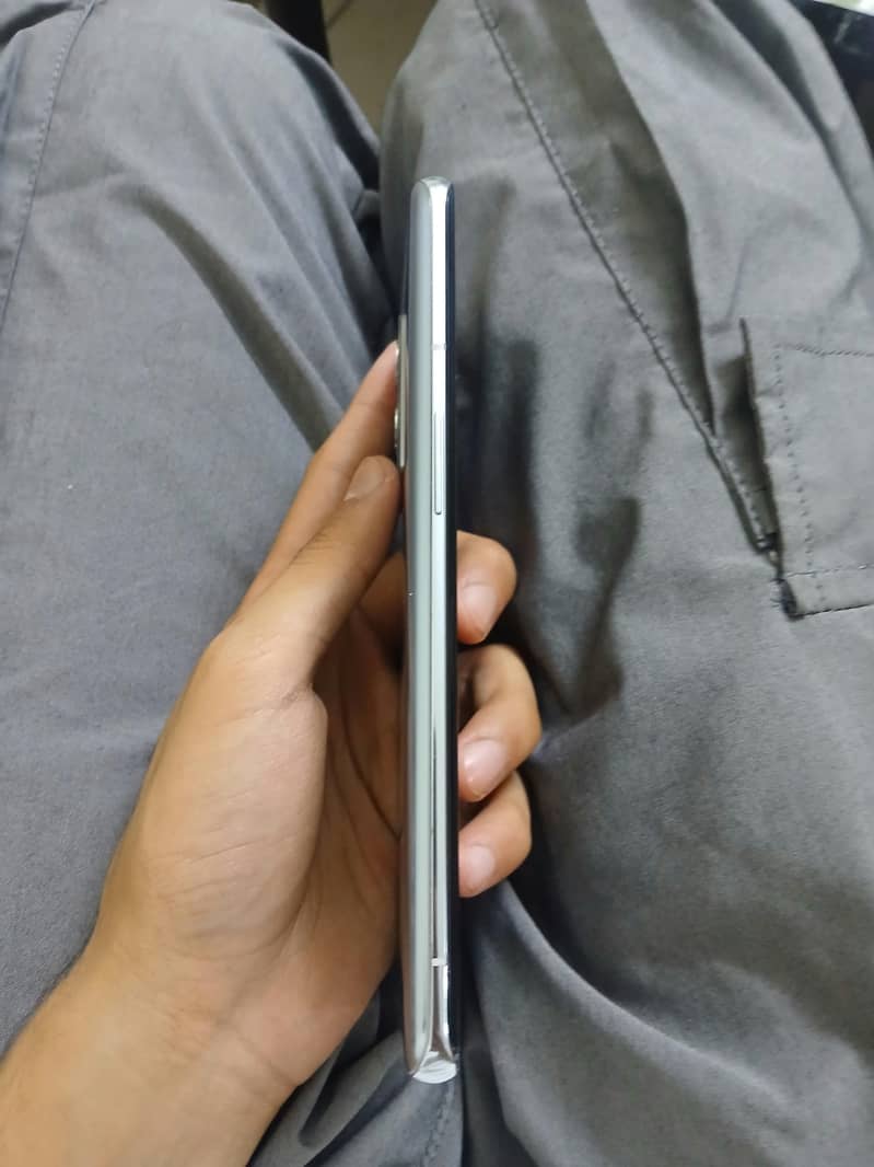 One Plus 9 Pro 4