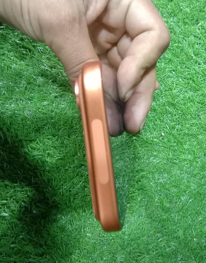 Apple iPhone 17 Pro Max 5