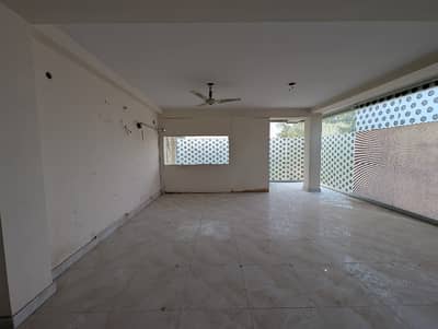 Office Space Available For Rent In Saddar Lahore Cantt.