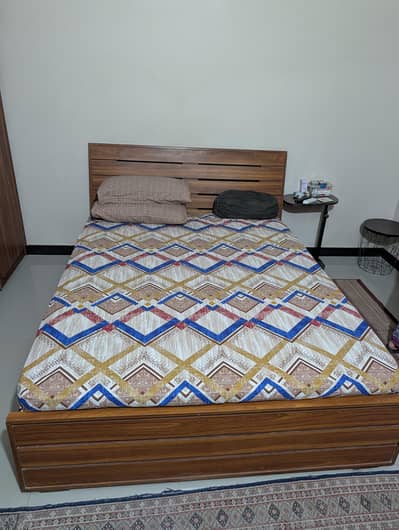 Queen Size Bedroom Set