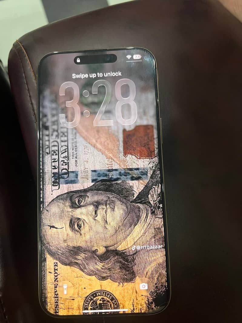 Apple iPhone 16 Pro Max 5