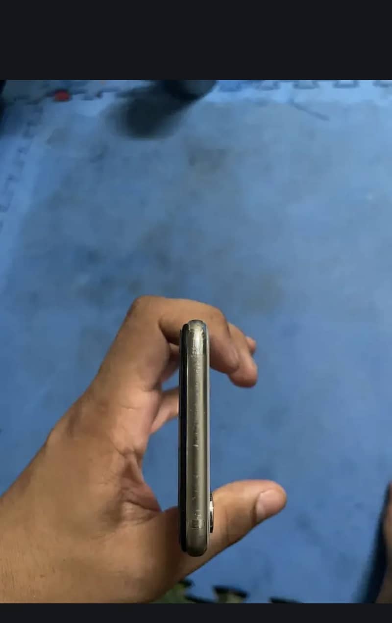 Apple iPhone X 0