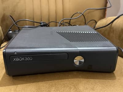  Xbox S 360 256GB – Complete Package | Excellent Condition