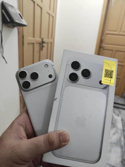 Apple iPhone 17 Pro 256gb/ PTA approved