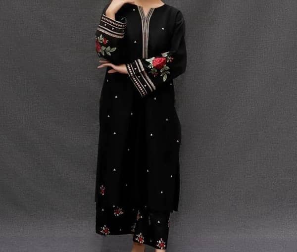 3 piece unstitched embroidered suit Lawn