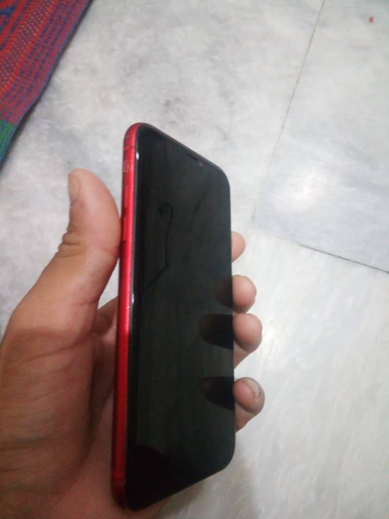 Apple iPhone 11 0