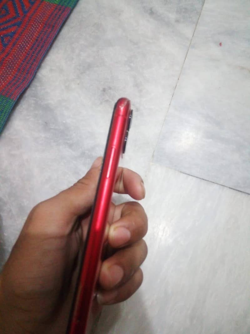 Apple iPhone 11 3