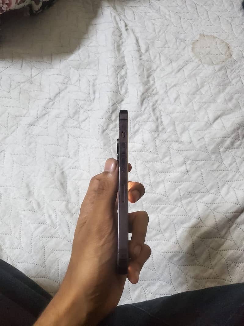 Apple iPhone 14 Pro 3