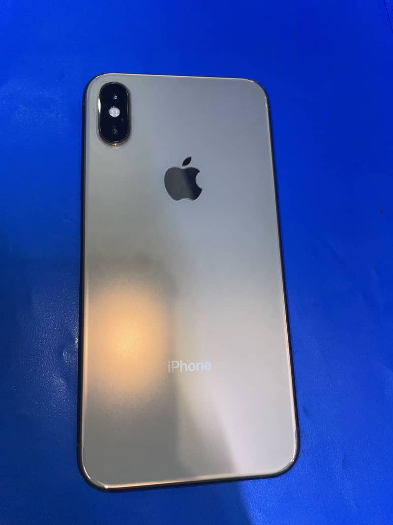 Apple iPhone XS 1