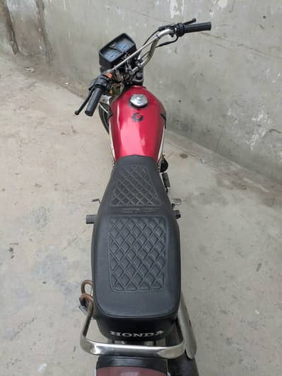 Unique UD 125 2014 | Karachi Registered | 125cc | Reasonable Price
