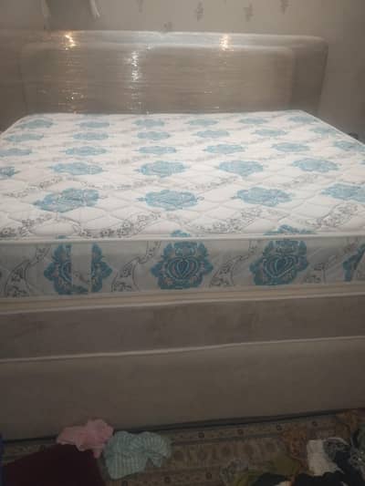 master king size spring matress for sale