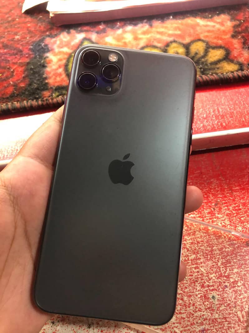 Apple iPhone 11 Pro Max 1