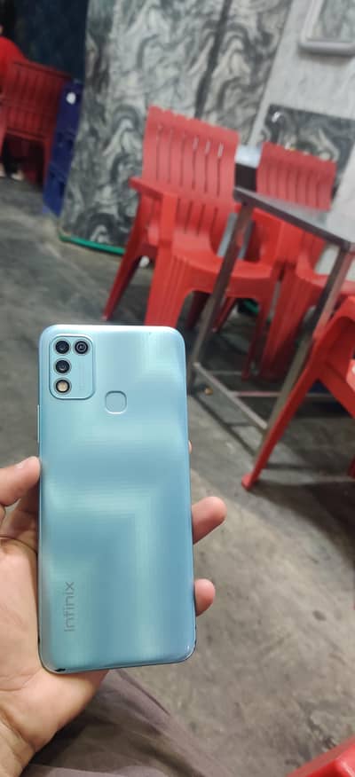 Infinix Hot 11 Play complete box 6000 mah battery