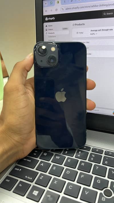 Apple iPhone 13