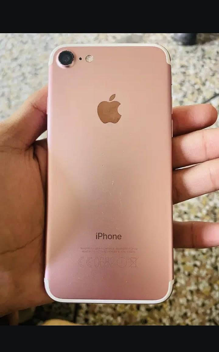 Apple iPhone 7 1