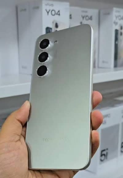 Tecno Spark 40 pro  8/256