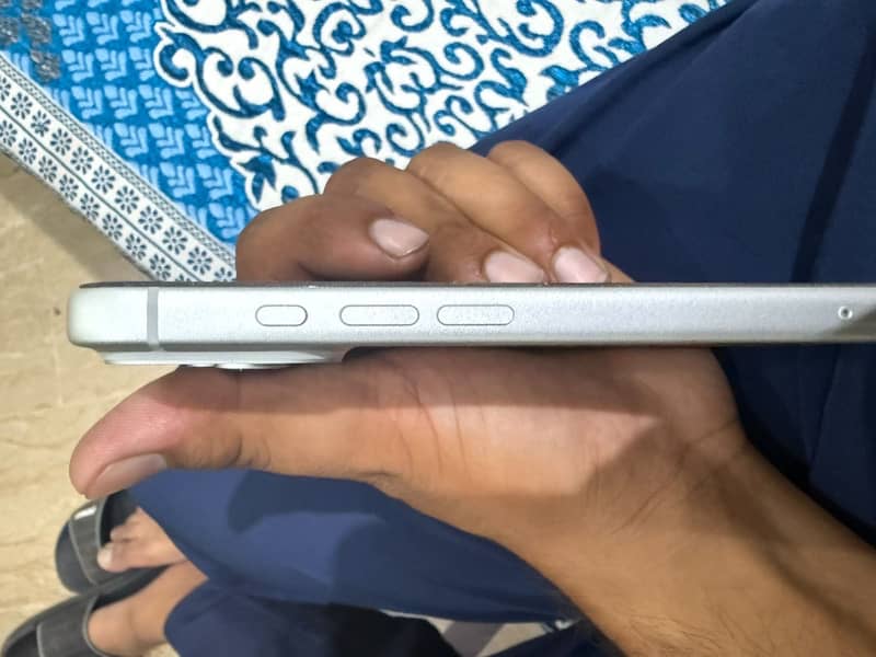 Apple iPhone 17 Pro Max 6