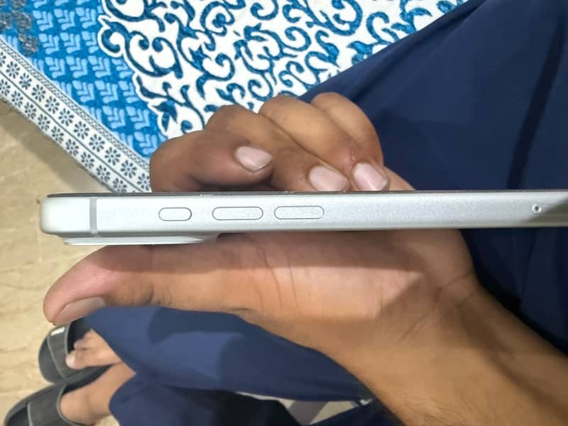 Apple iPhone 17 Pro Max 8