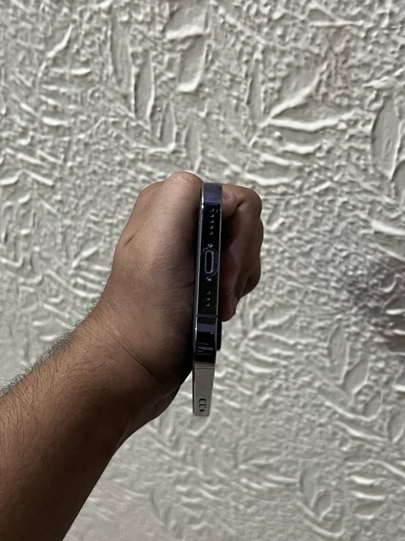 Apple iPhone 14 Pro 2