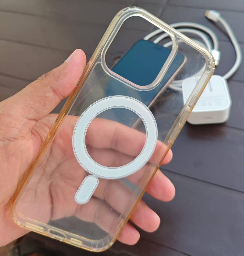 Apple iPhone 16 Pro Max 5