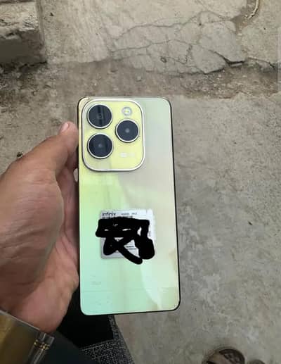 Infinix Hot 40