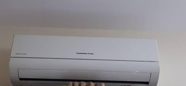 1 ton non inverter ac (energy saver) excellent condition