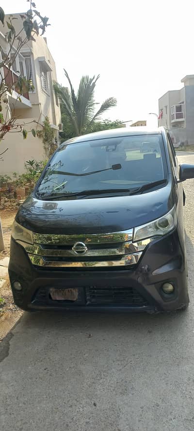 Nissan Dayz Highway Star (registration 2019)model 2015 import May 2019