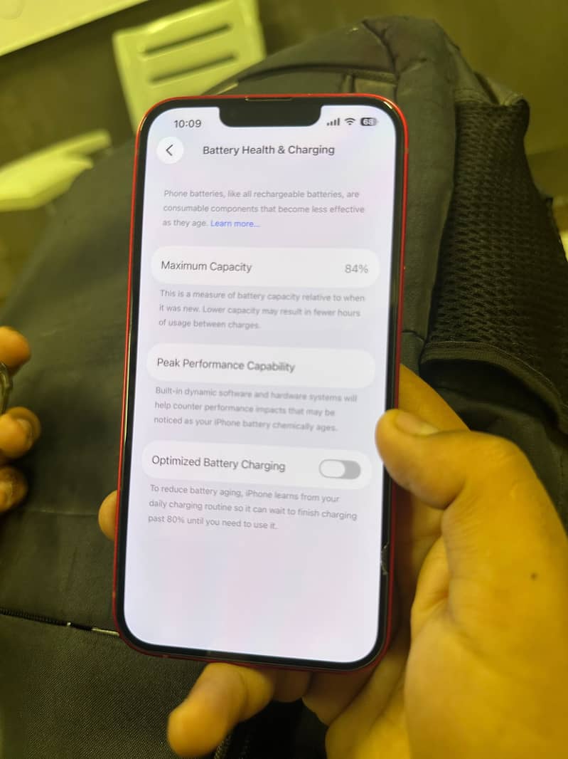 Apple iPhone 13 4