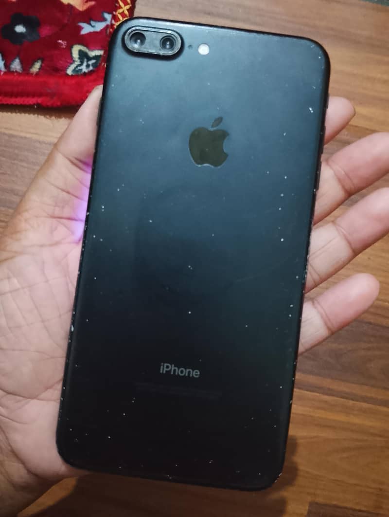 Apple iPhone 7 Plus 2