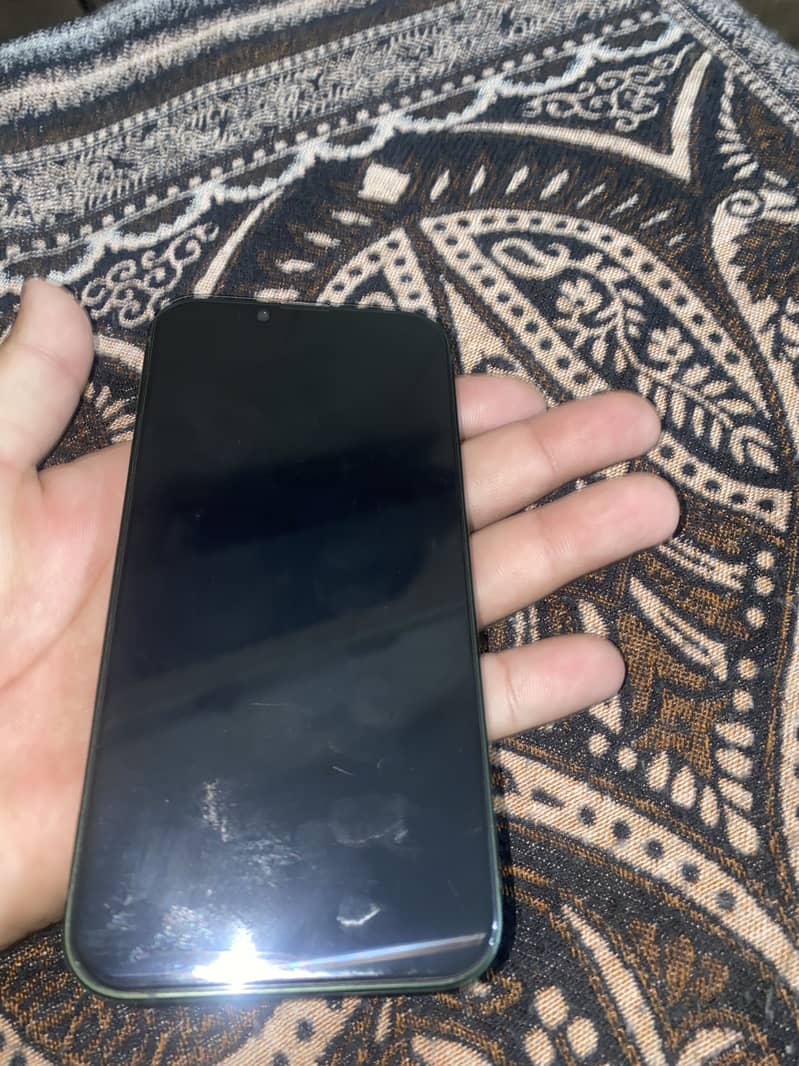 Apple iPhone 13 2