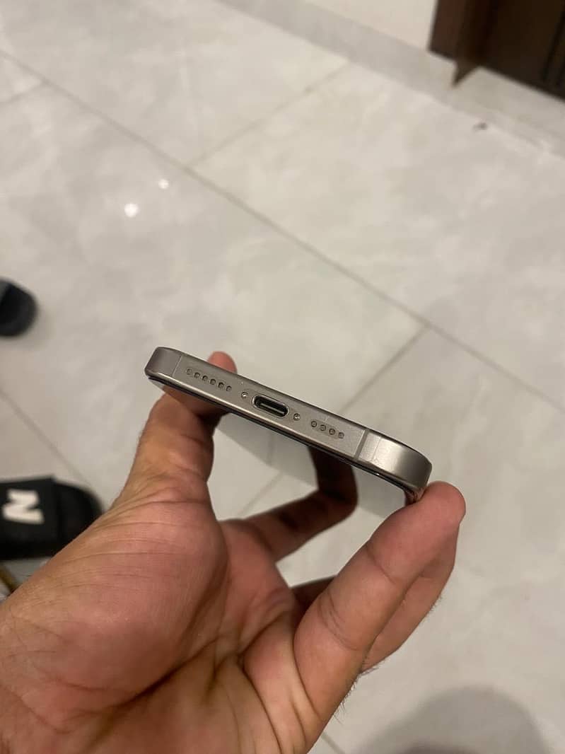 Apple iPhone 15 Pro Max 1