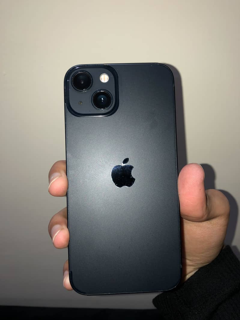 Apple iPhone 13 0