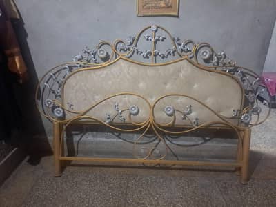 iron mzboot bed set