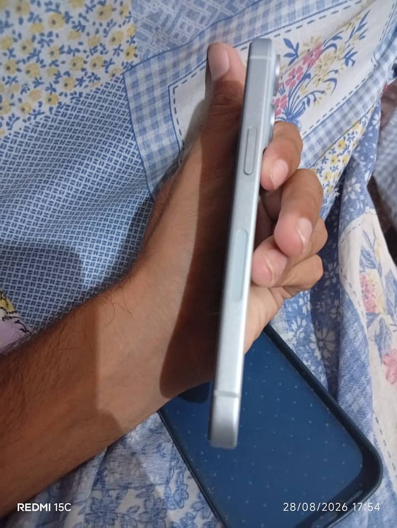 Apple iPhone 15 0