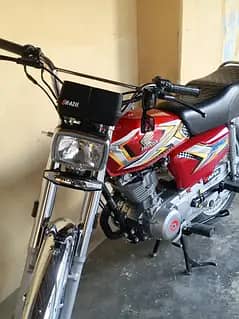 | Honda  | CG 125 | Model 2025 | Condition 10/10 |