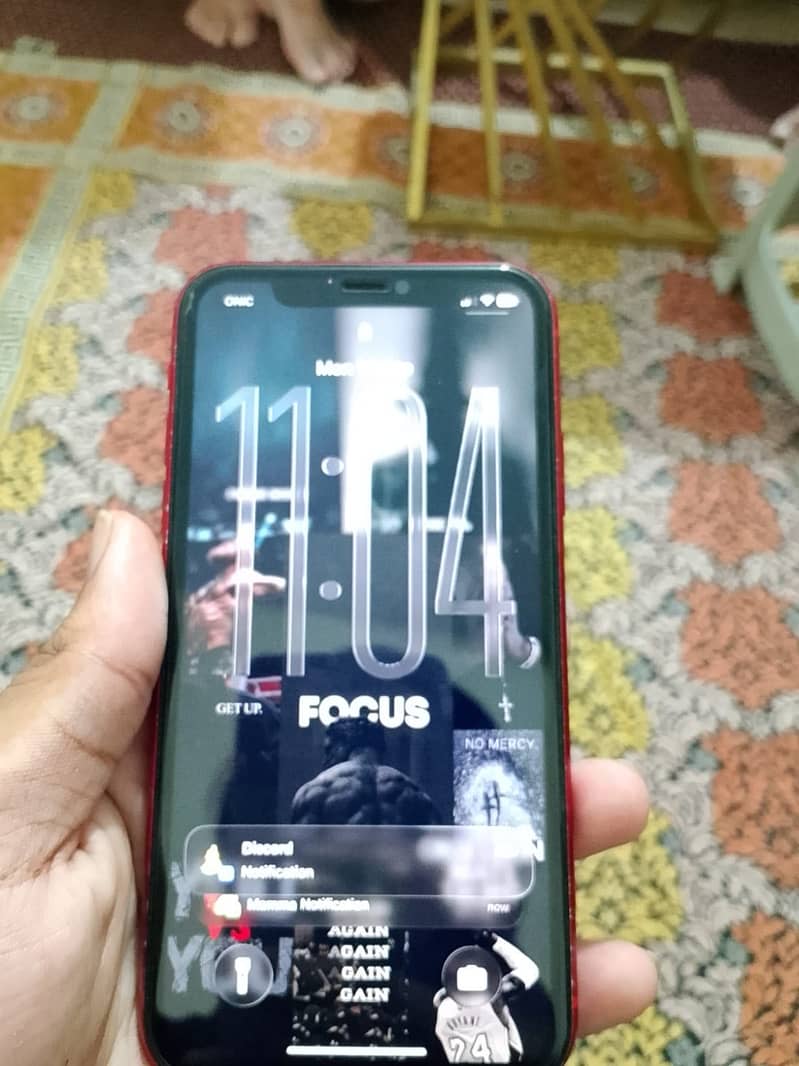 Apple iPhone 11 4