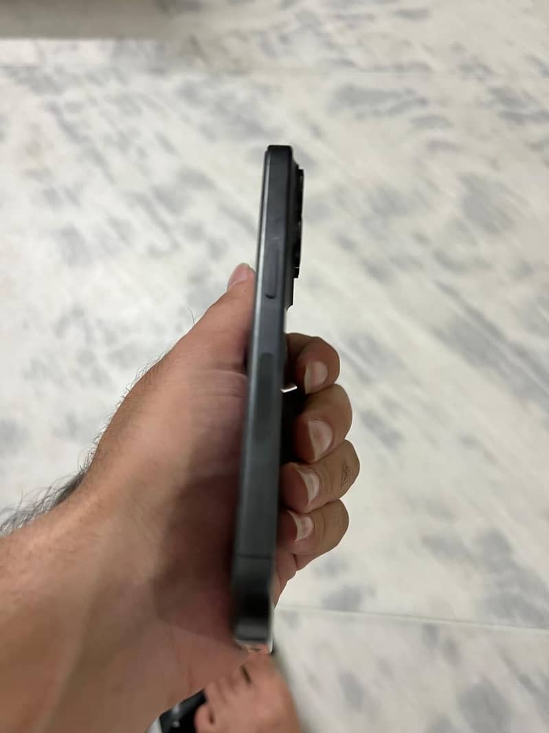 iPhone 15 pro 1