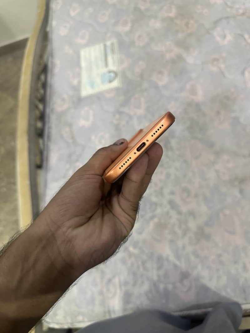Apple iPhone 17 Pro Max 5