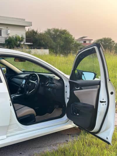 Honda Civic Oriel 2016