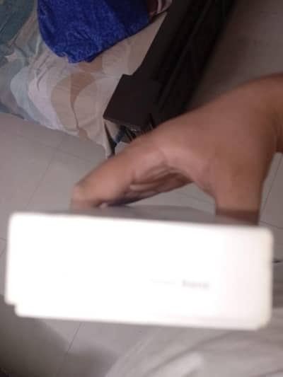 apple used watch 1st hand in good condition pair of 2