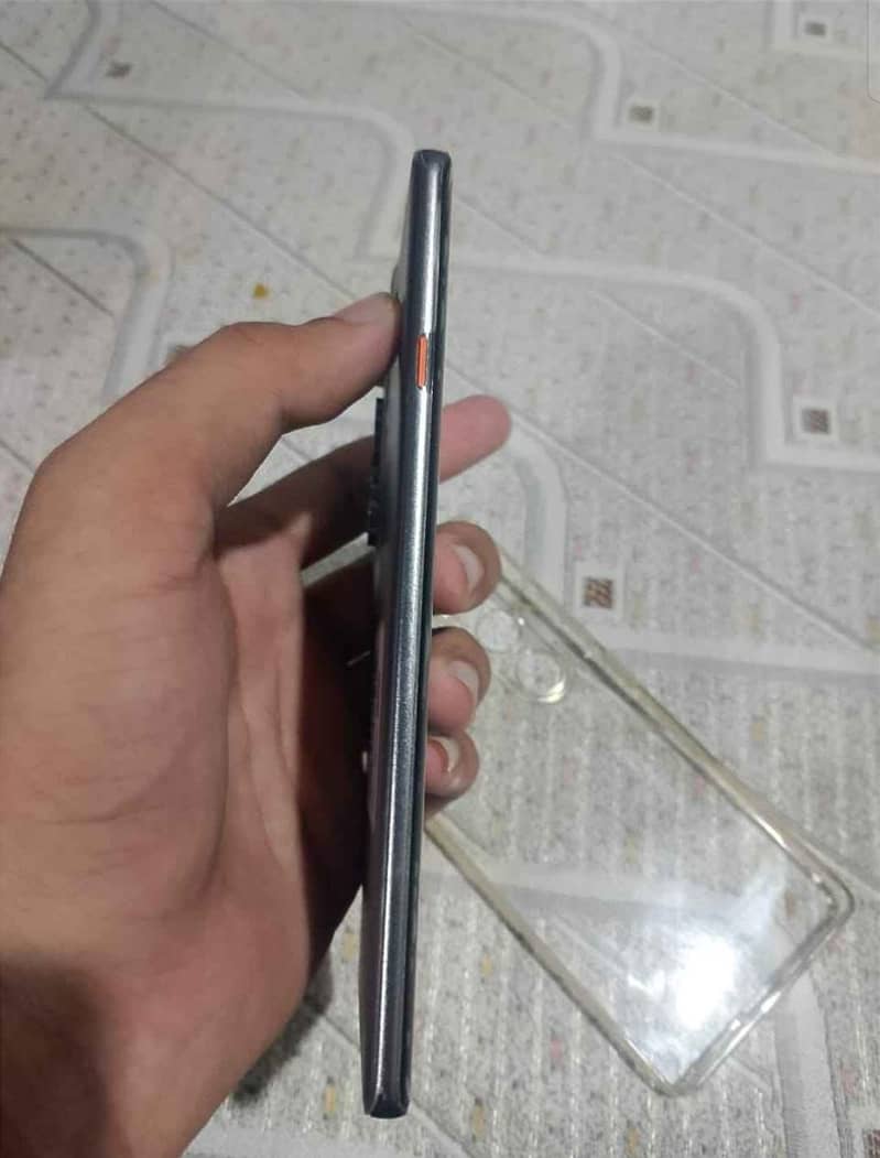 tecno camon 40 po 1