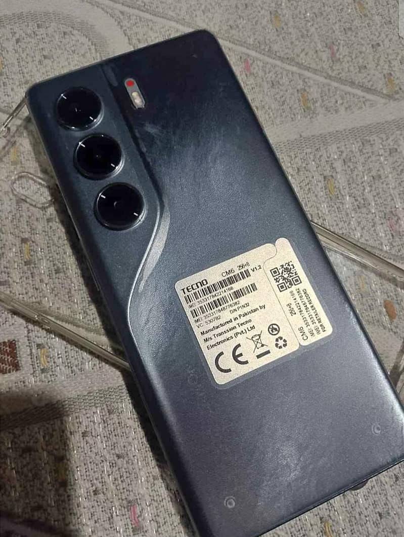 tecno camon 40 po 4