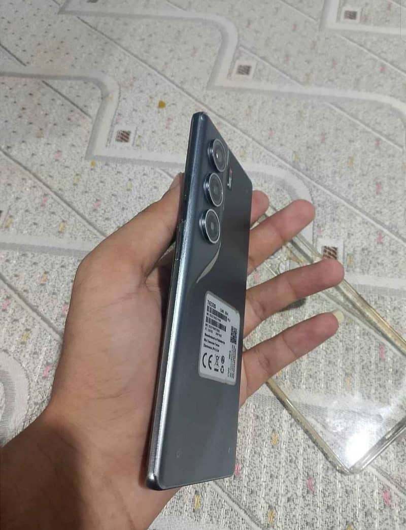 tecno camon 40 po 6