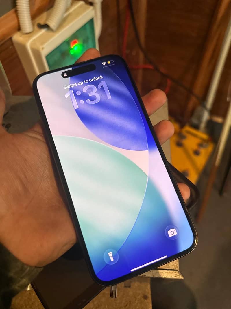 Apple iPhone 15 Pro Max 12