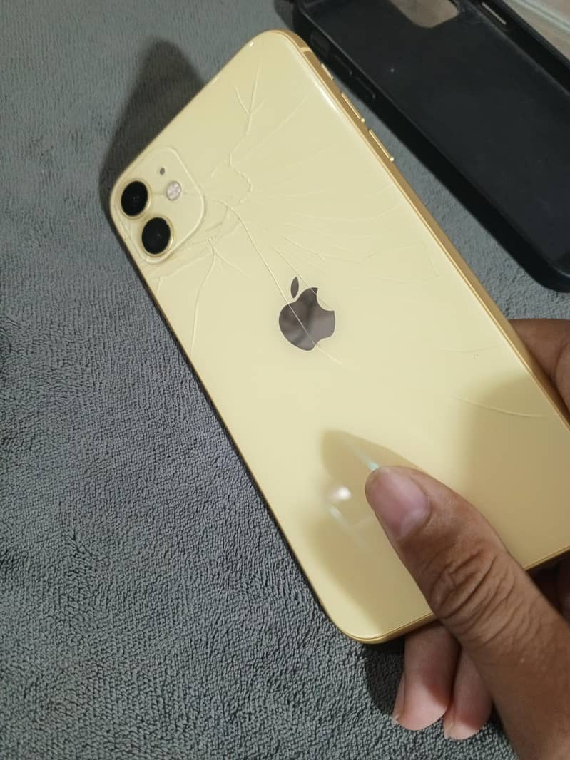 Apple iPhone 11 7